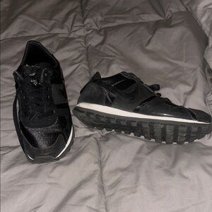 Nike Black Sneakers